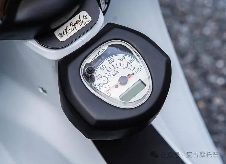 改装就是不让人好好看表 本田幼兽 honda cub | 每日一车