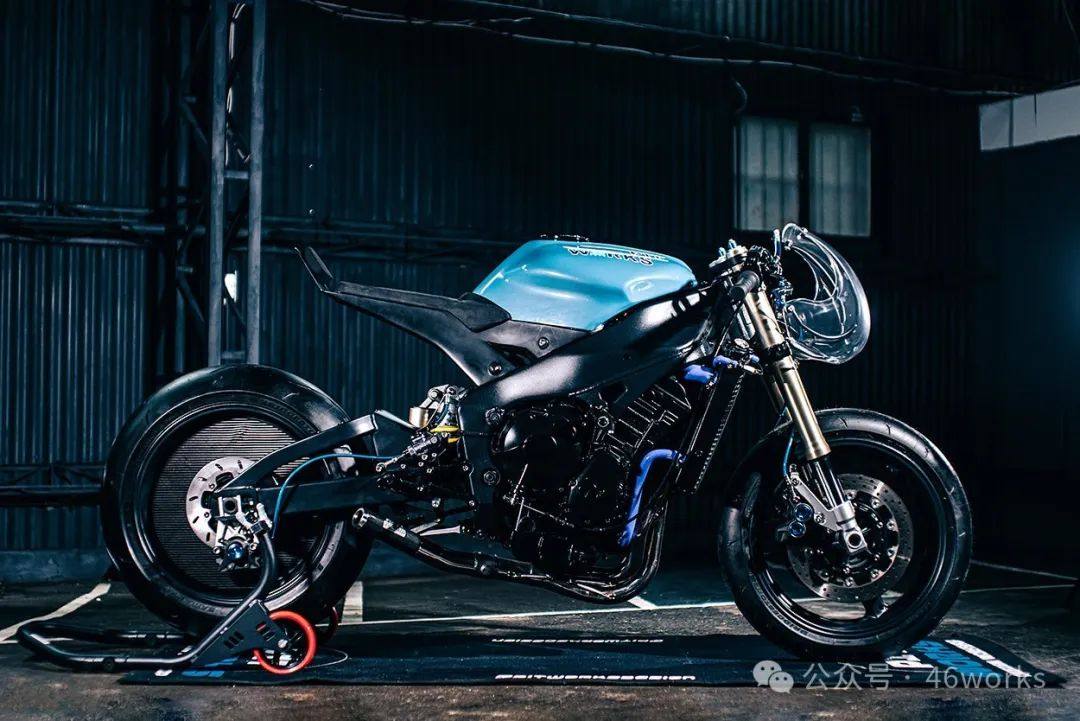 蓝色幽灵：Yamaha R1
