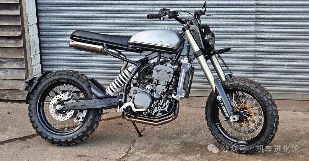 狂野惊艳!CCM 400 “龙蝇”街头越野猛兽