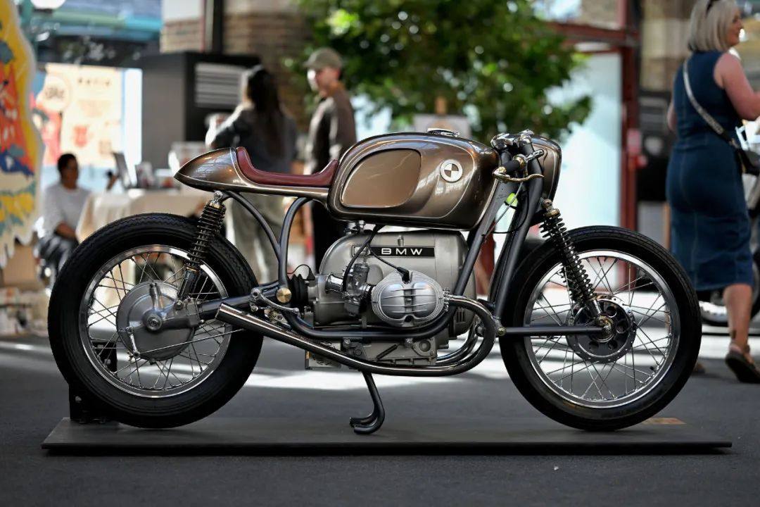 铁剑出鞘：BMW R100/7