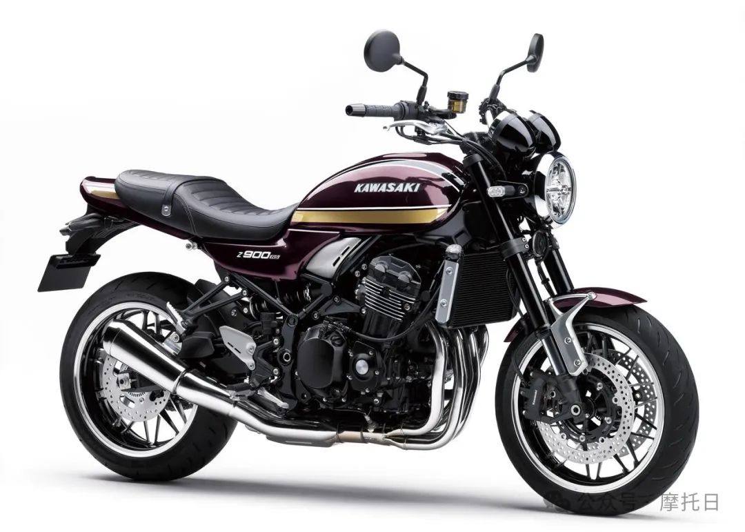 川崎发布2025款Z900RS系列，油箱上KAWASAKI标志复刻古老的Z1
