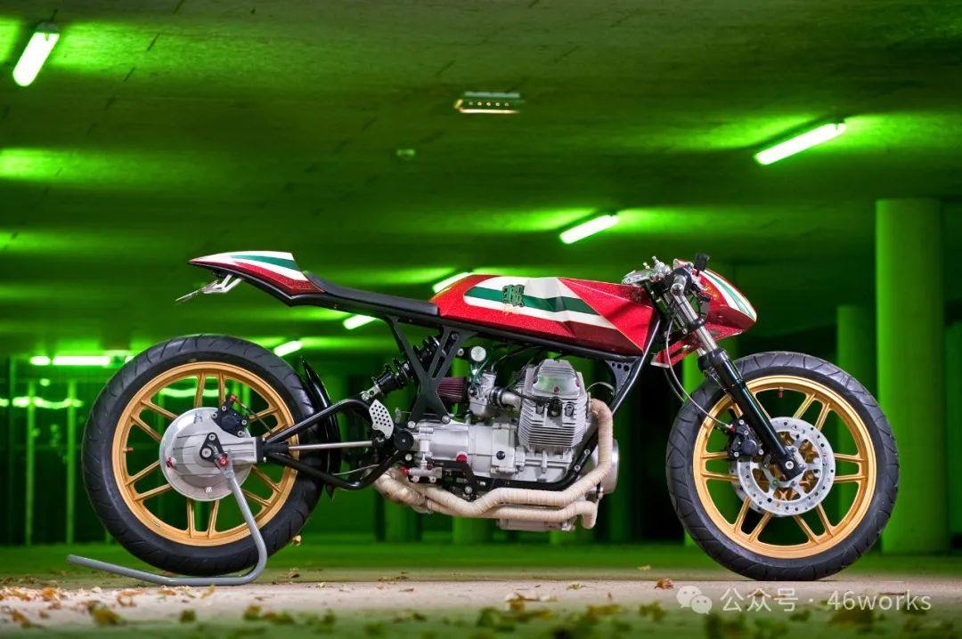个性极简:Moto Guzzi V50 | 每日一车