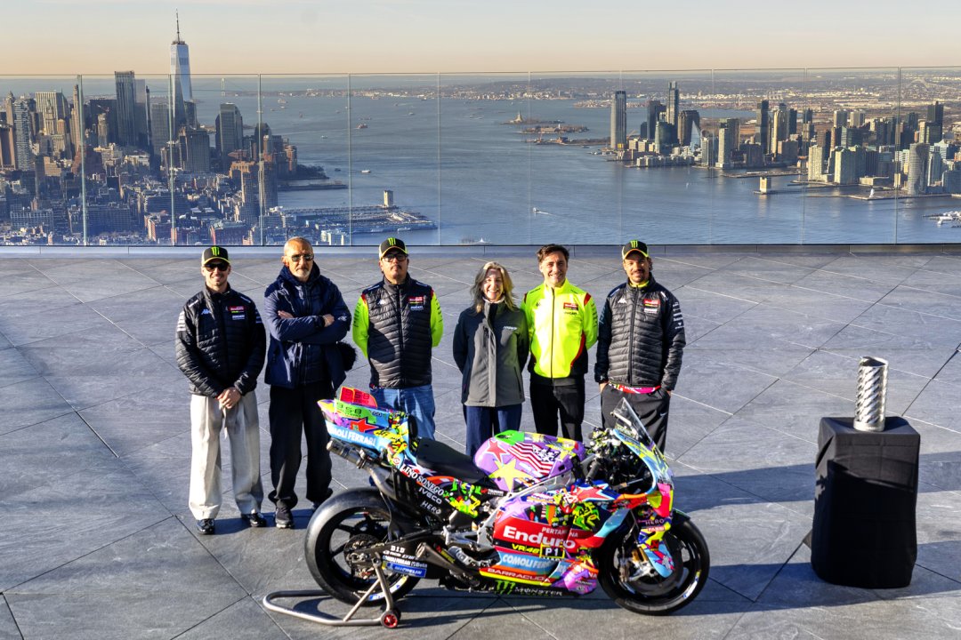 2026 MotoGP 美国站:VR46 车队 “ 花花绿绿 ” 的涂鸦风