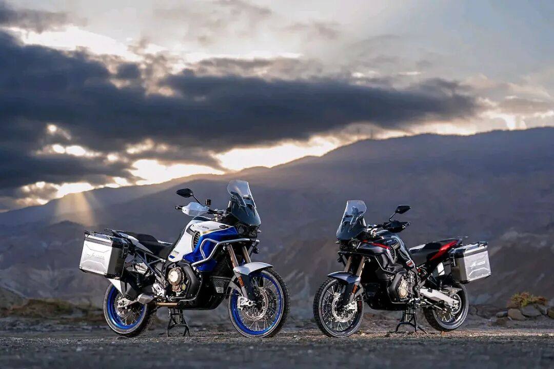 MV奥古斯塔提前亮相2025米兰车展:Enduro Veloce 配置升级,质保加码