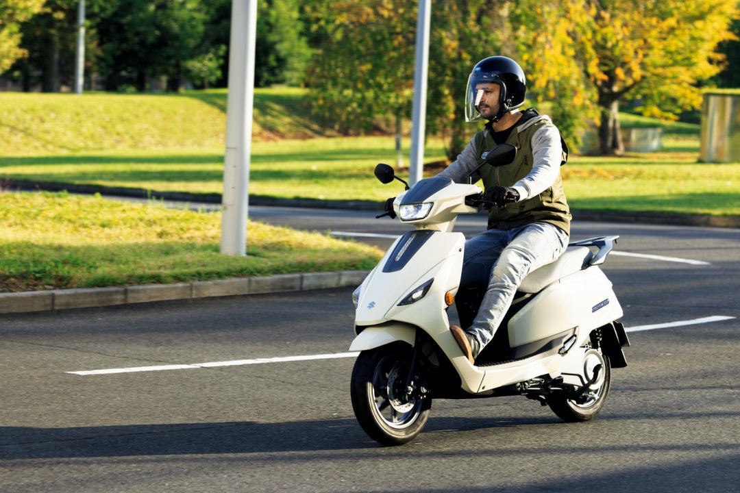 Suzuki 将向印度市场推出电动踏板 e-Address