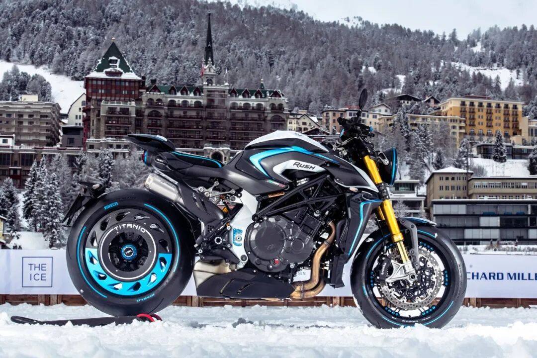 MV Agusta Rush Titanio海外发布,全球限量300台,钛合金强化气门、连杆