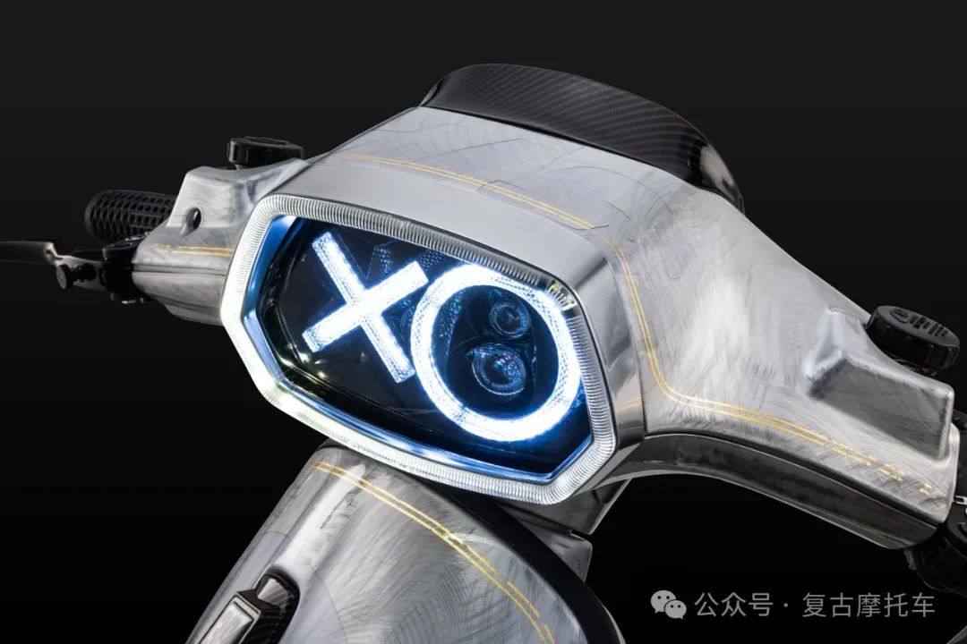 今年最好的维斯帕改装 Vespa Sprint 260 | 每日一车