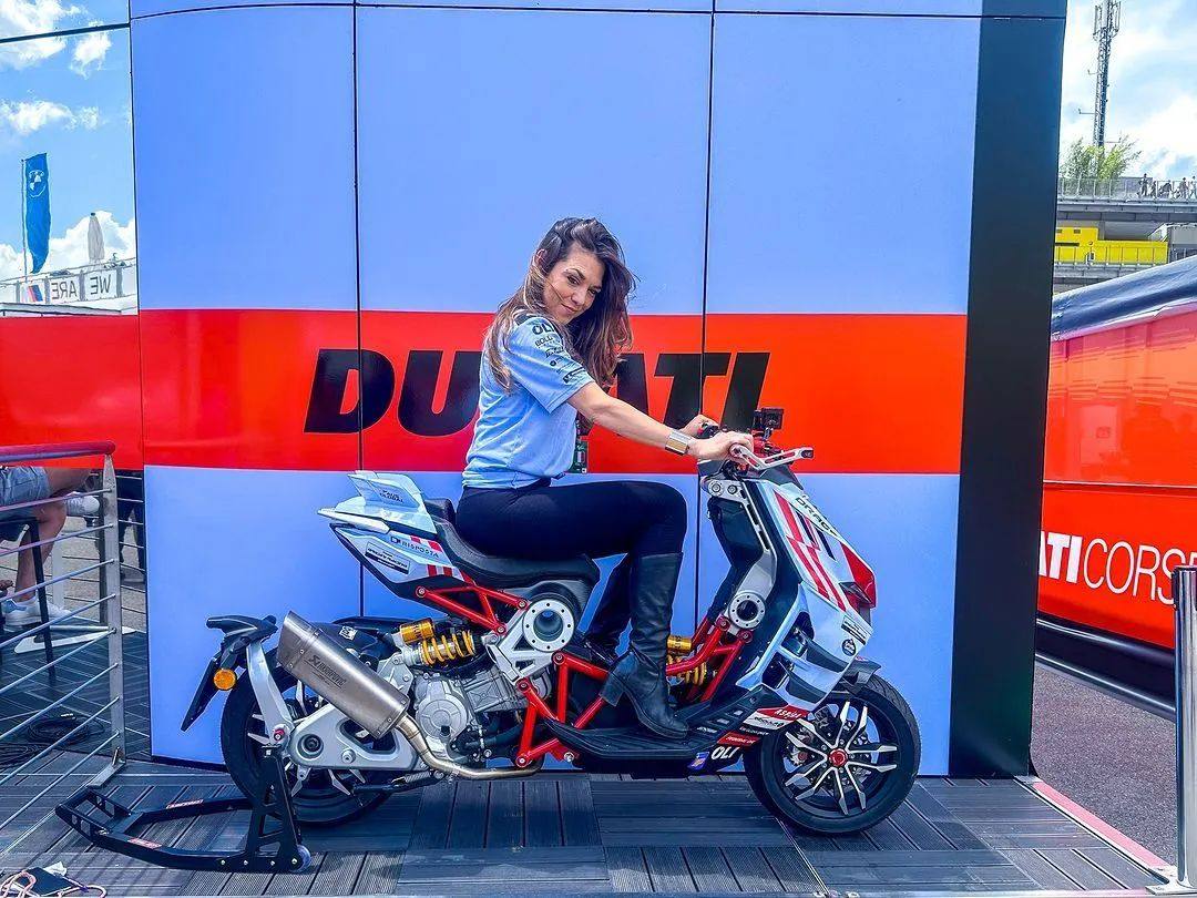 Italjet x Gresini Racing 联名版即将发布,真是帅!
