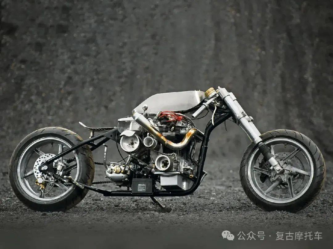 狠人座驾,机械增压,坐垫是一块铁板:NSU bobber | 每日一车