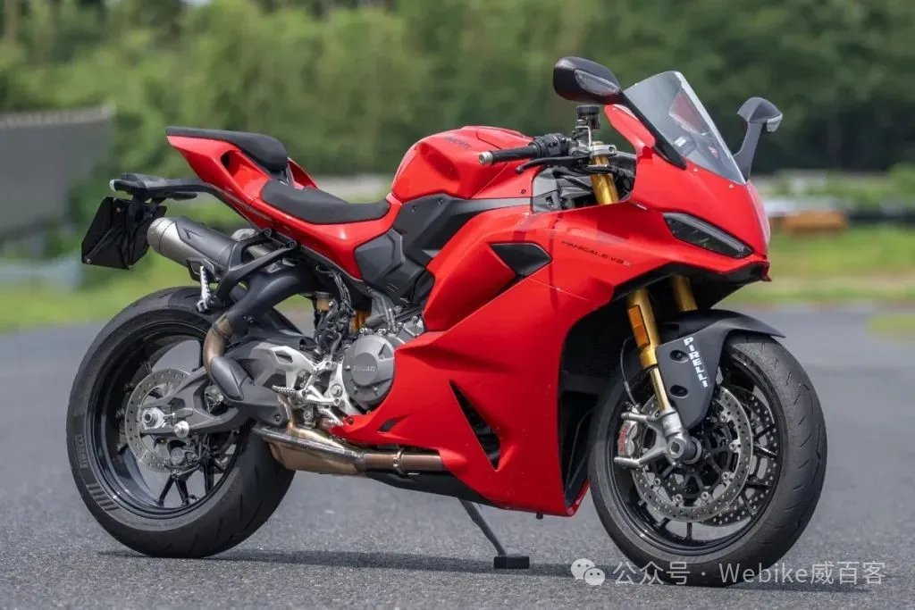 轻量化即是正义!Ducati Panigale V2S赛道试驾深度解析