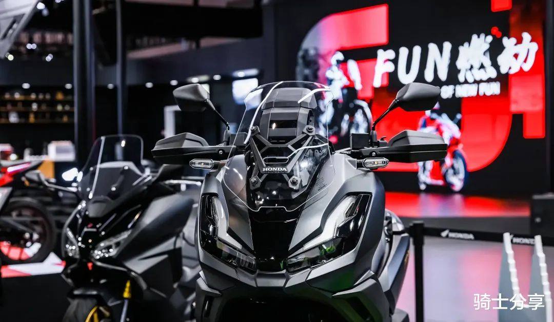 预估售价4万左右，光阳X350、本田ADV350、三阳剑齿虎将陆续上市