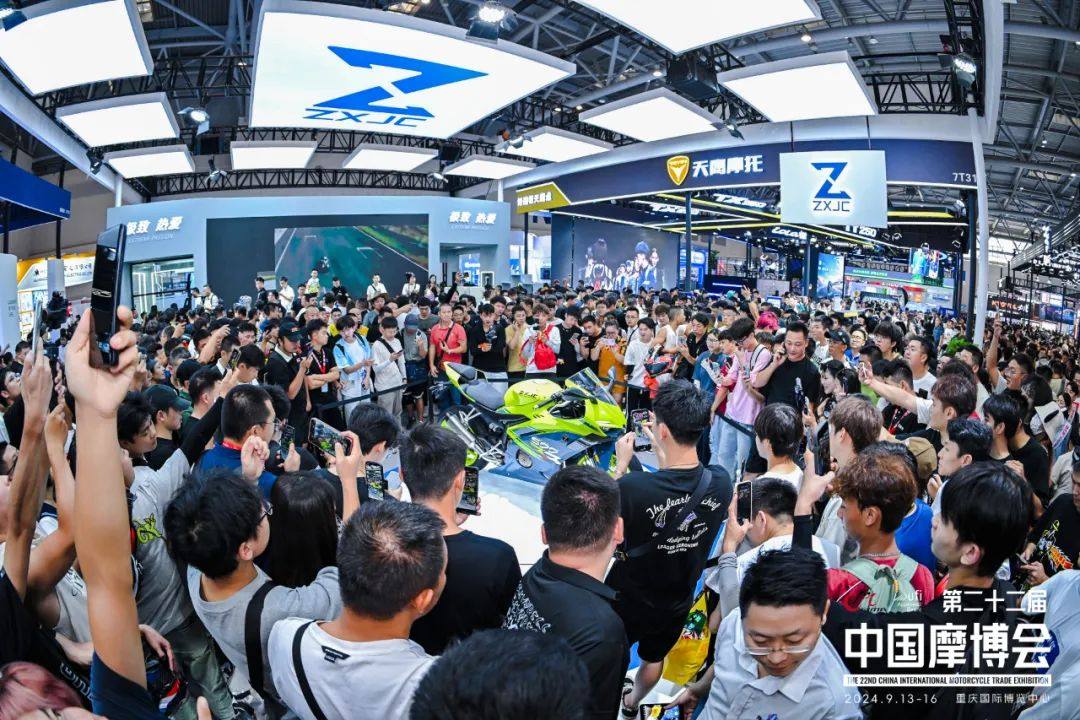 张雪机车全新力作全球首秀，专属试驾同步开启丨2025中国摩博会