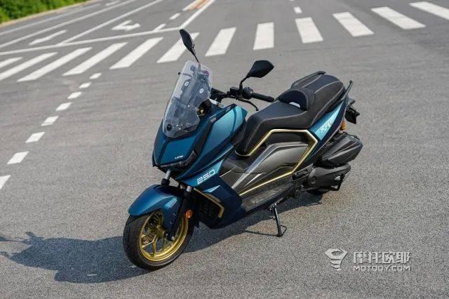 便宜能不能有好货?国产最低价格250水冷踏板试驾体验