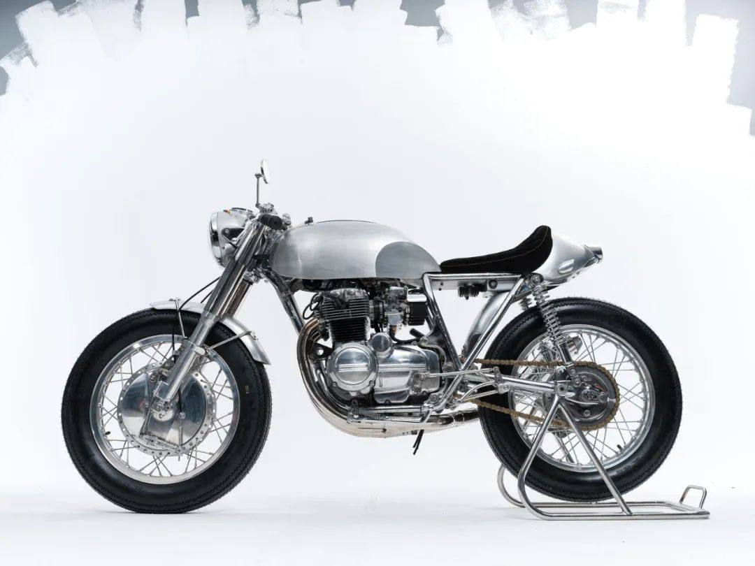 妙手重生:Honda CB400 | 每日一车