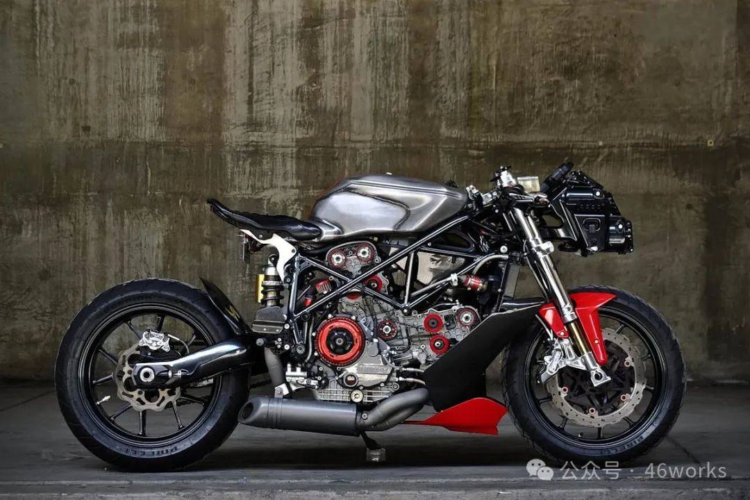机械美学:Ducati 749 | 每日一车
