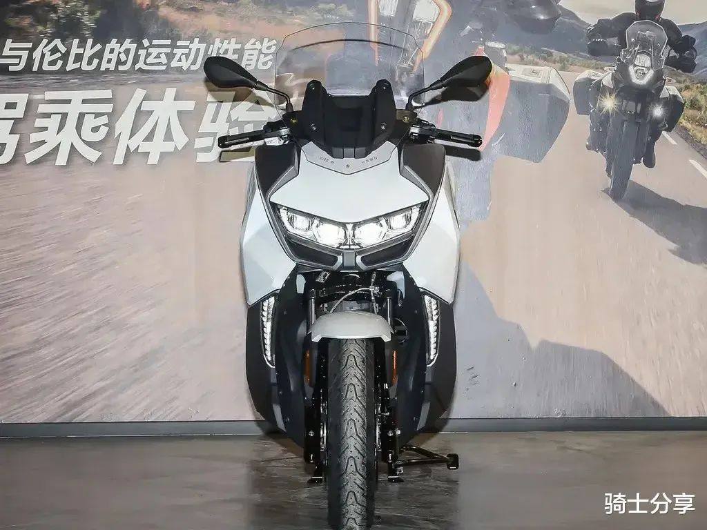 宝马唯一在售踏板车又降价了!听说要出新款,C400来到5万元左右