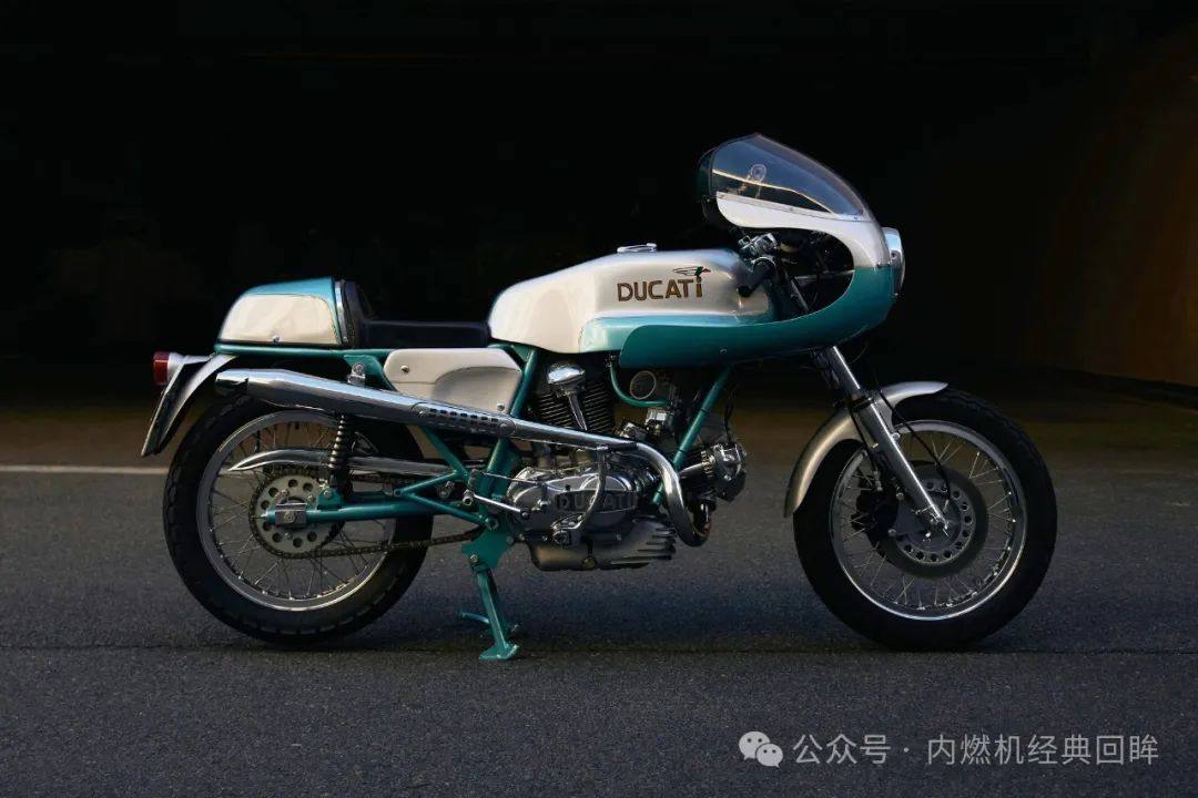 百万级的杜卡迪750SS