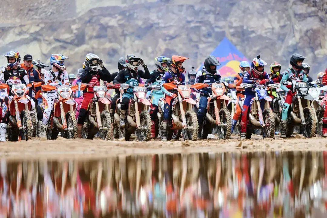 500人，仅8人完赛，Erzberg Rodeo可不管你是业余选手，还是专业选手...