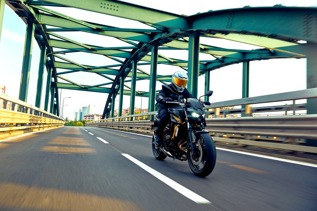 新款 Kawasaki Z650 S 国外发布,带 “S” 后有何变化?