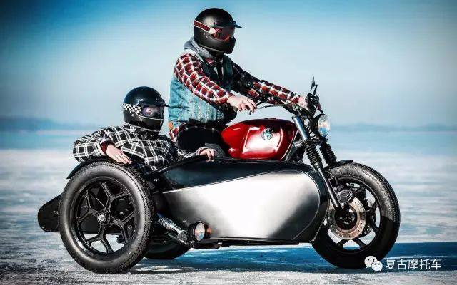 可以压弯的挎子 BMW R100 Sidecar | 每日一车