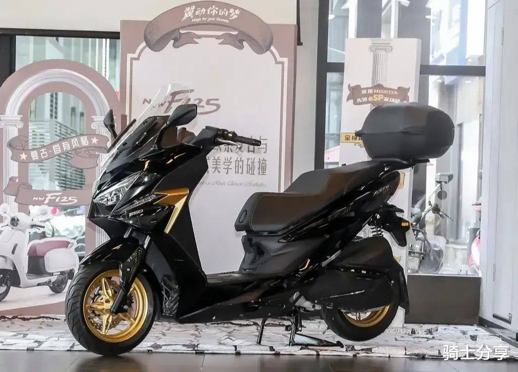 光阳ST250纪念版,结构是卖点,发动机是看点,价格是槽点