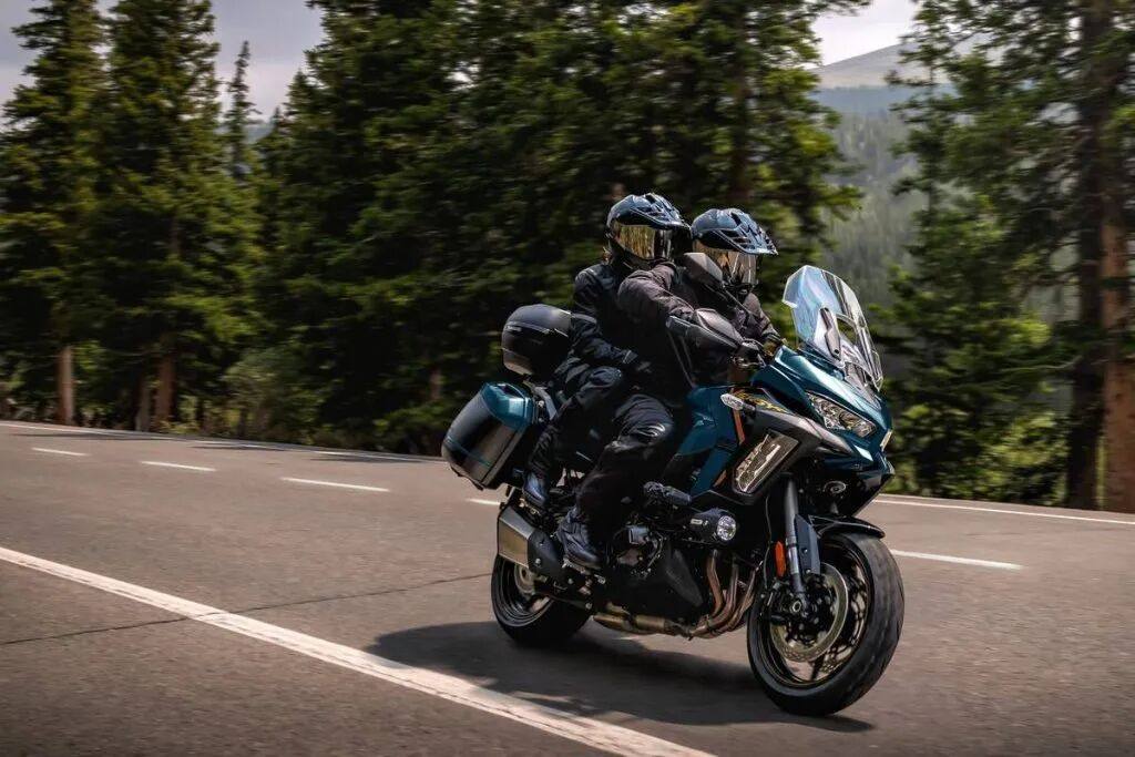 川崎Versys 1100 SE 2026年款发表：无重大规格变更，新增蓝色
