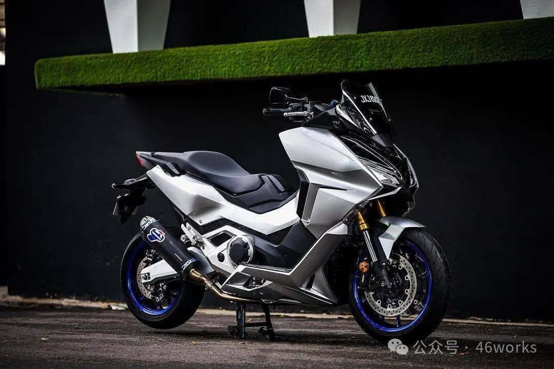 未来机能美学：Honda Forza750