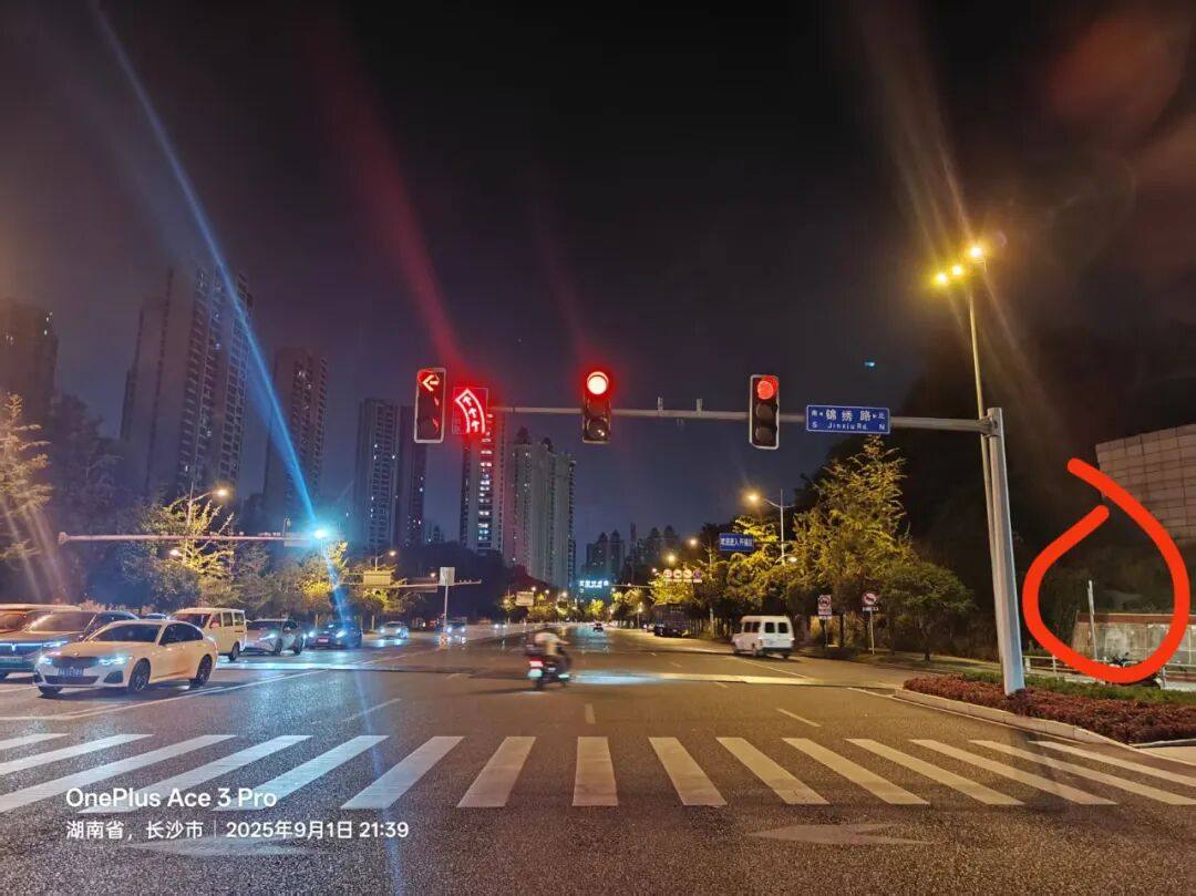 长沙禁摩标志牌立歪了,摩友申请复议
