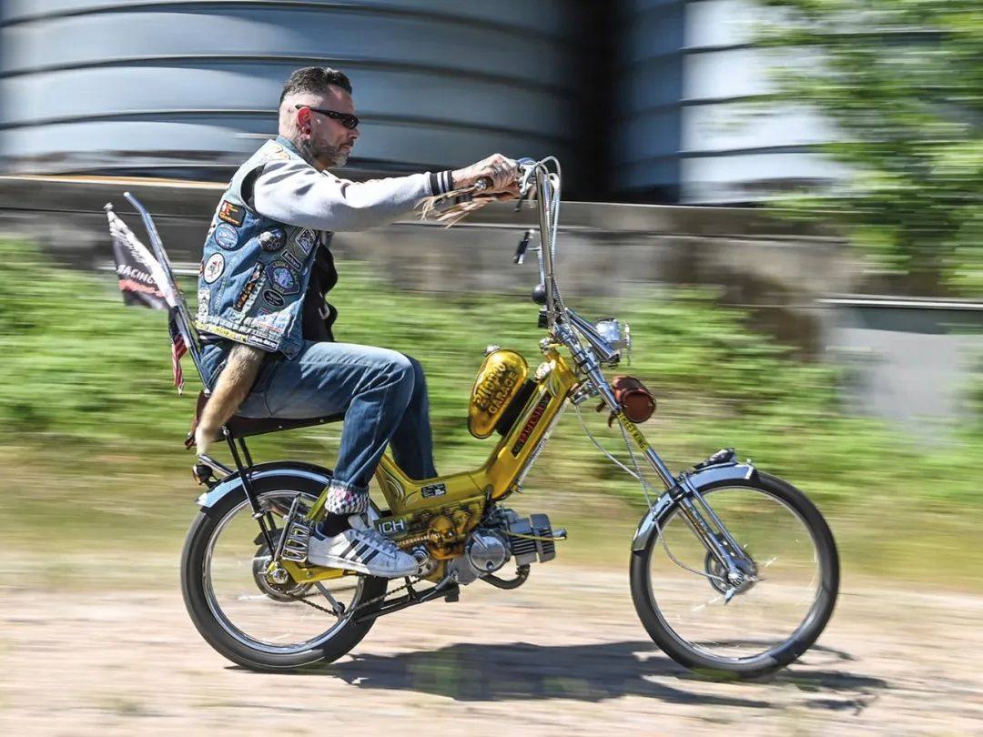好大好大的chopper!Puch Maxi moped