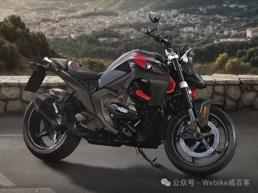 BMW全新公升级街车R1300R登场！史上最强引擎，马力更进一步