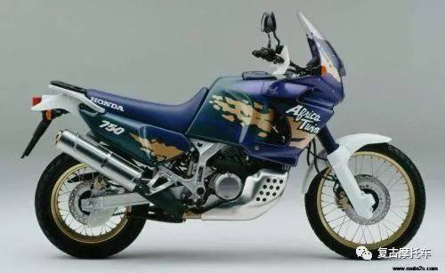 神似幼狮?本田非洲双缸改装 Honda africa twin | 每日一车
