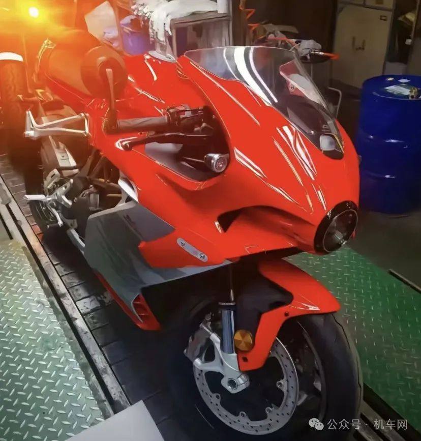 四缸,130匹!钱江新款跑车曝光