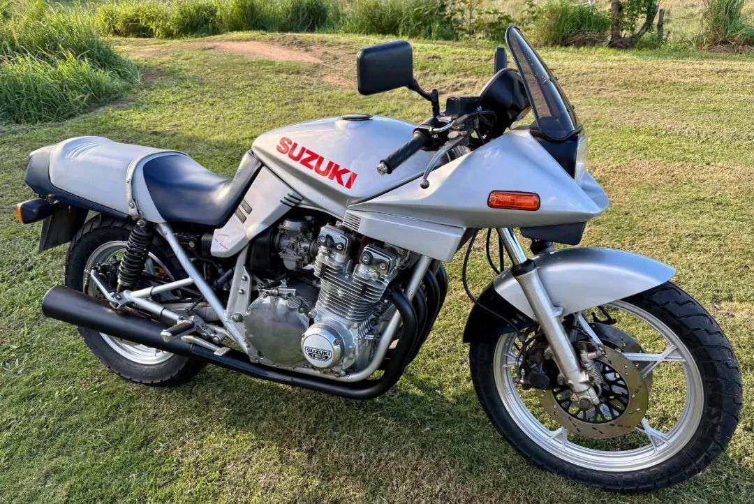 铃木KATANA1100