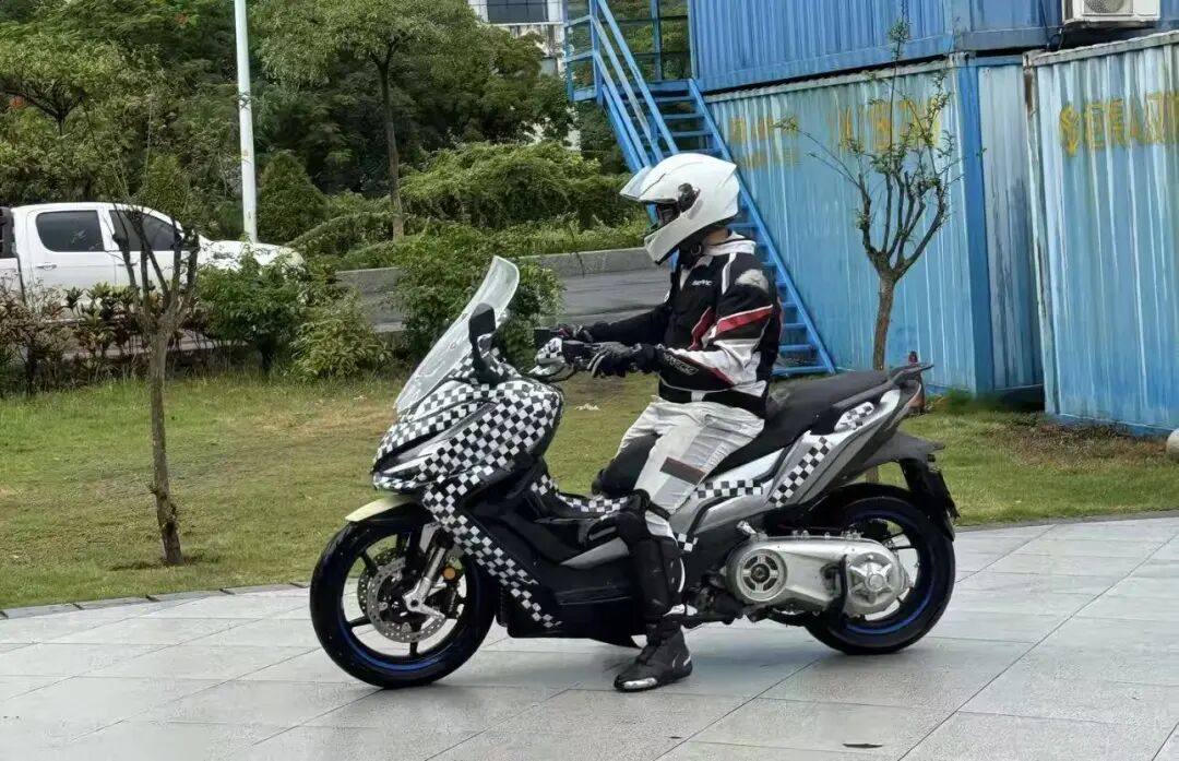升仕552双缸大踏板测试碟照曝光