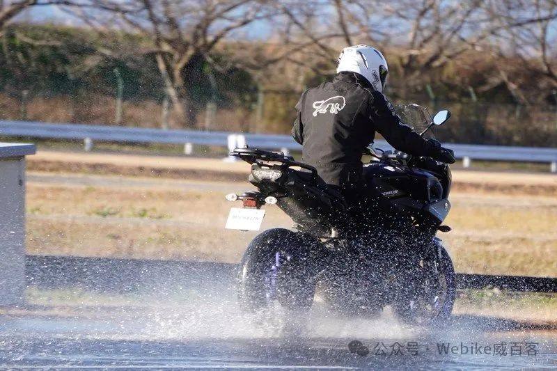 米其林Road 6系列轮胎深度评测,湿地抓地力、耐磨性、高速稳定性再升级!