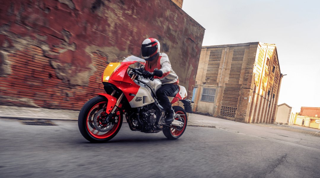 古典燃情,YAMAHA XSR900 GP