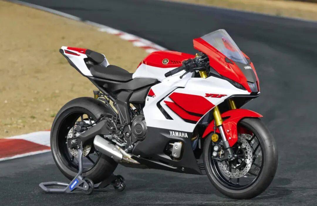 电控全面升级,雅马哈YZF-R7发布新款,底盘重新设计,提升操控和舒适性