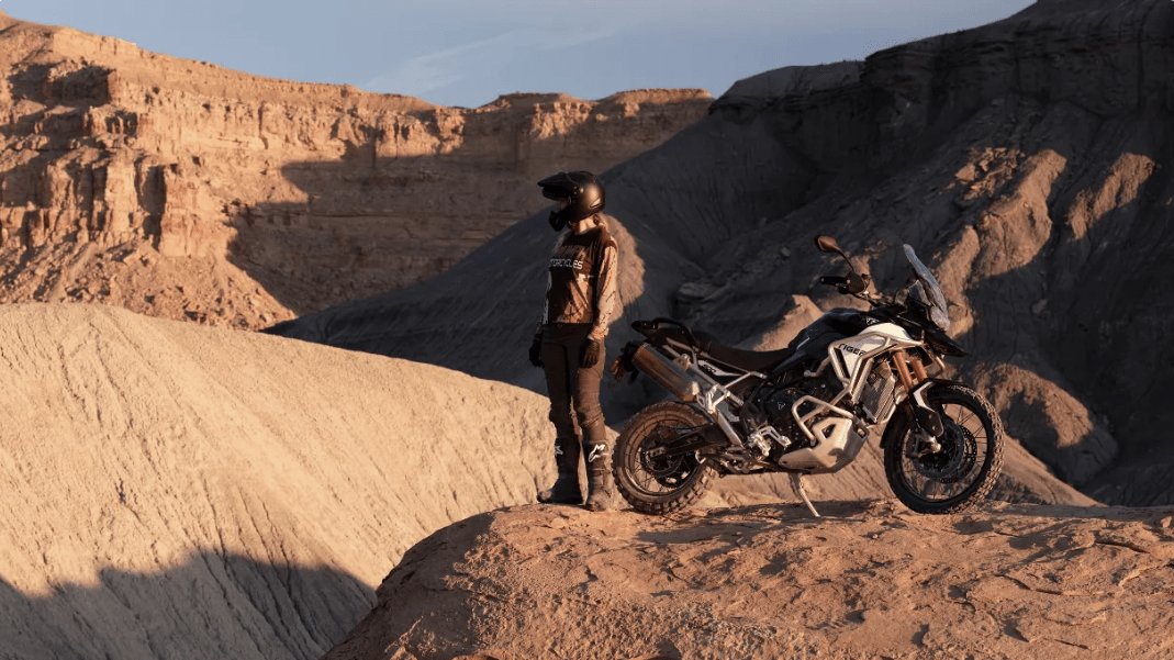 2026年凯旋Tiger 900“高山”和“沙漠”两版本消息流出