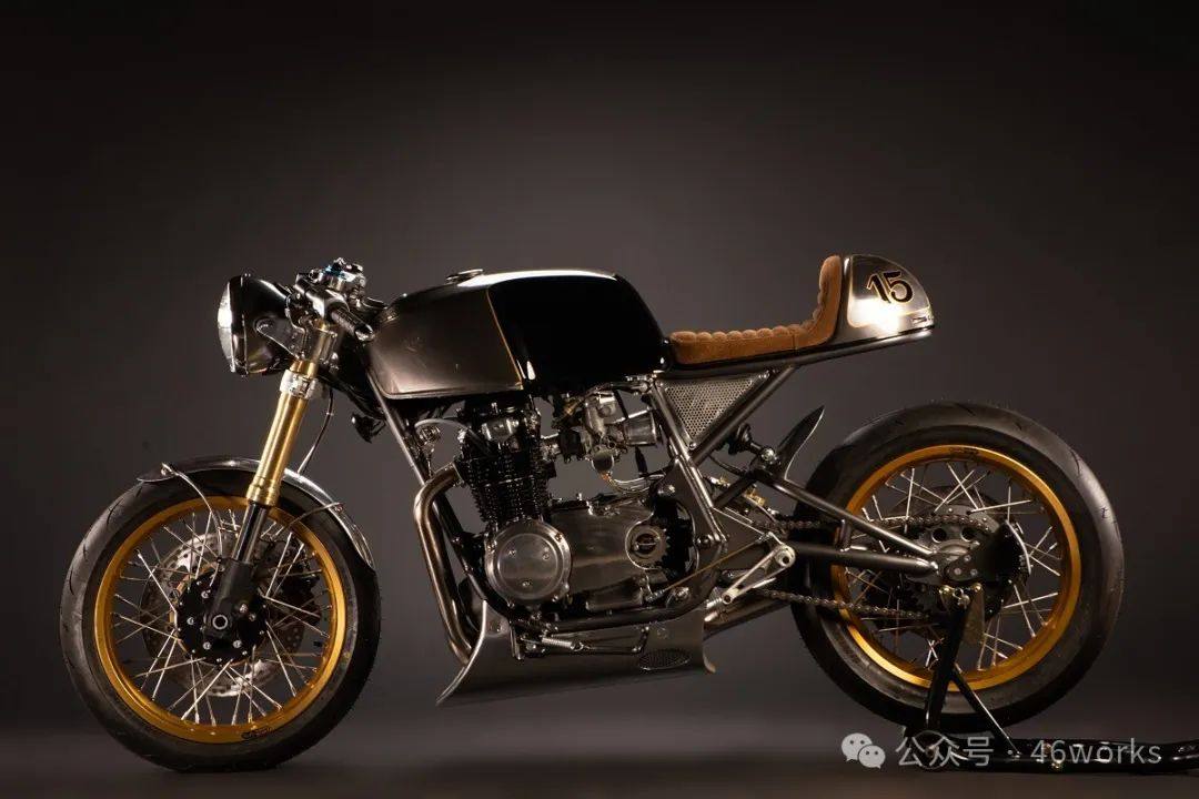 复古CB-R:Honda CB500