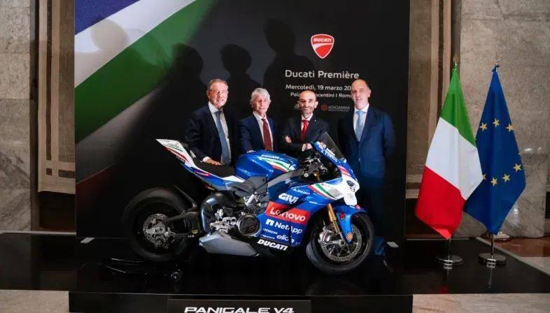 致敬Pecco,杜卡迪再推限量版Panigale V4