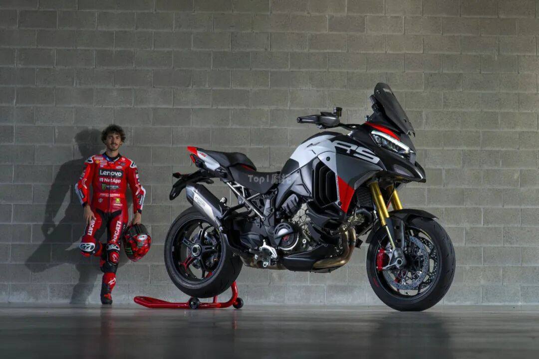 杜卡迪Multistrada V4 RS新款上市,减重、升级车架和电控