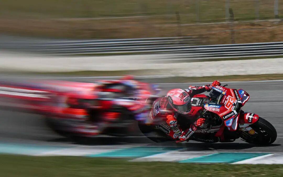 马奎斯回归圈速登顶,夸塔拉罗伤退开门黑:MotoGP雪邦季前测试首日战报