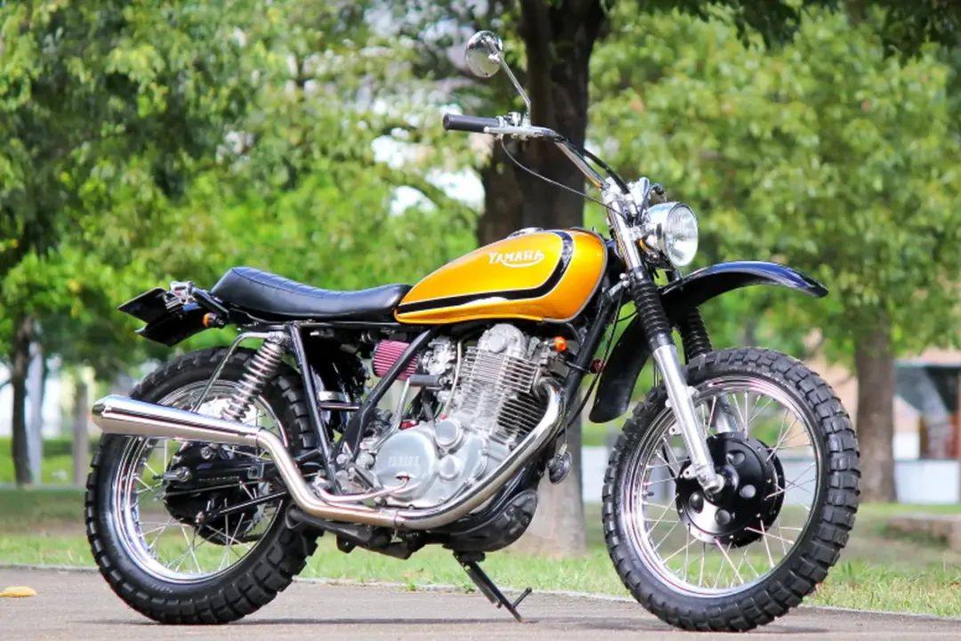 越野魂觉醒:Yamaha SR400 | 每日一车