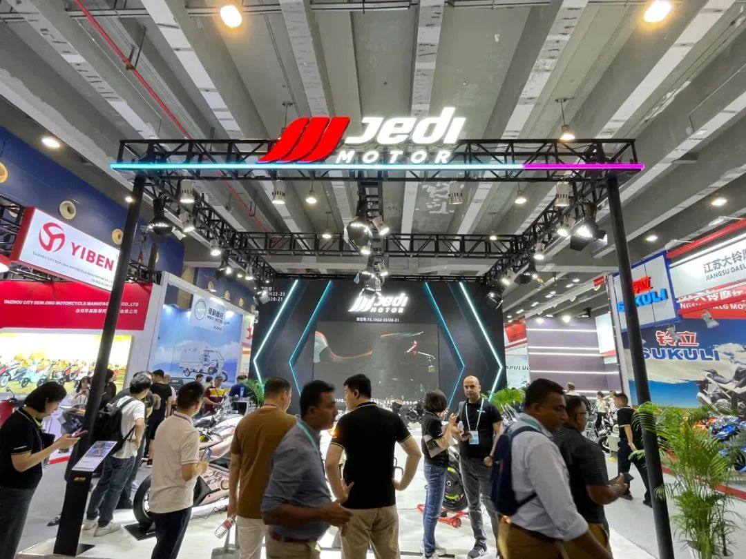 杰迪不参展原来是在憋大招，K333最新谍照曝光，颜值依然在线