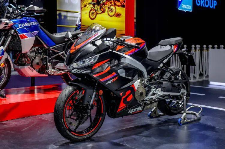 速报！Aprilia新启北京国际摩展！最热车型一站看全！