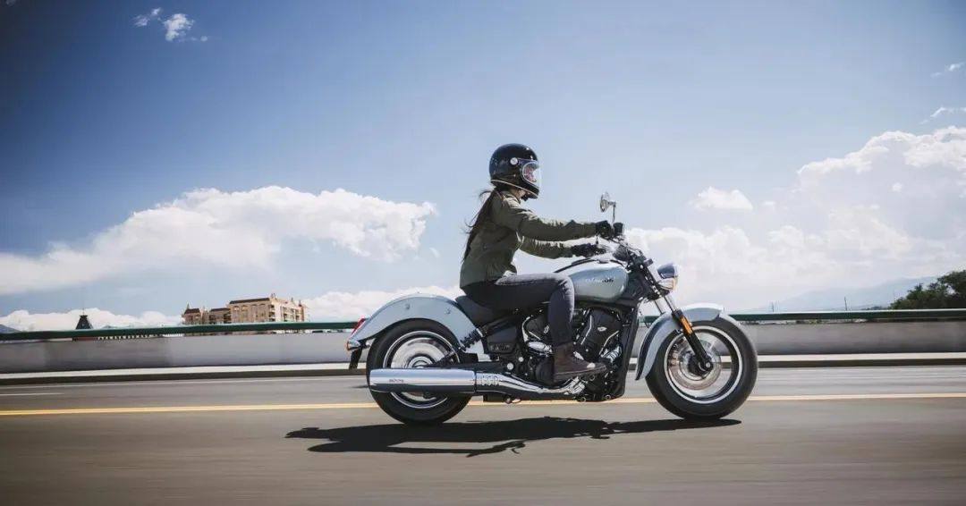 印第安发布新车型Scout Sixty,999cc V型双缸入门级巡航车