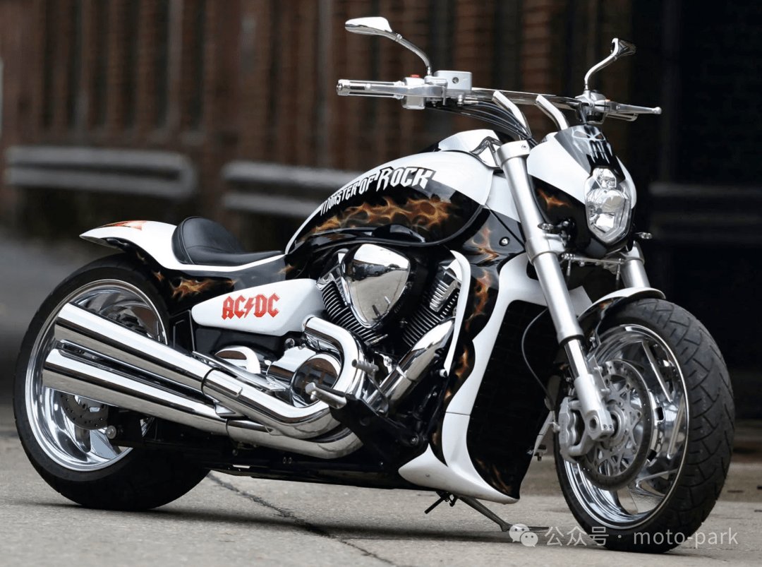 车主有点像“让·雷诺”!Suzuki M 1800