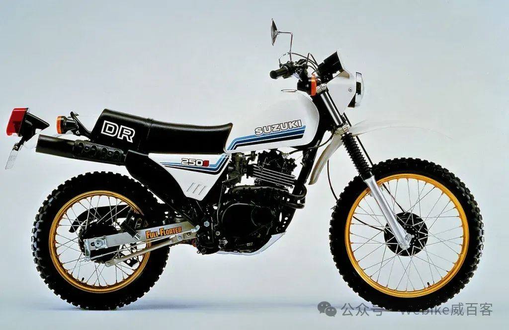 经典车型铃木Volty的现代演绎，ST250E延续单缸传奇