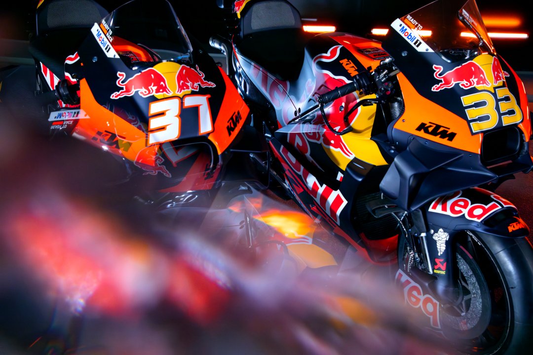 2025 MotoGP:KTM RC16 工厂赛车