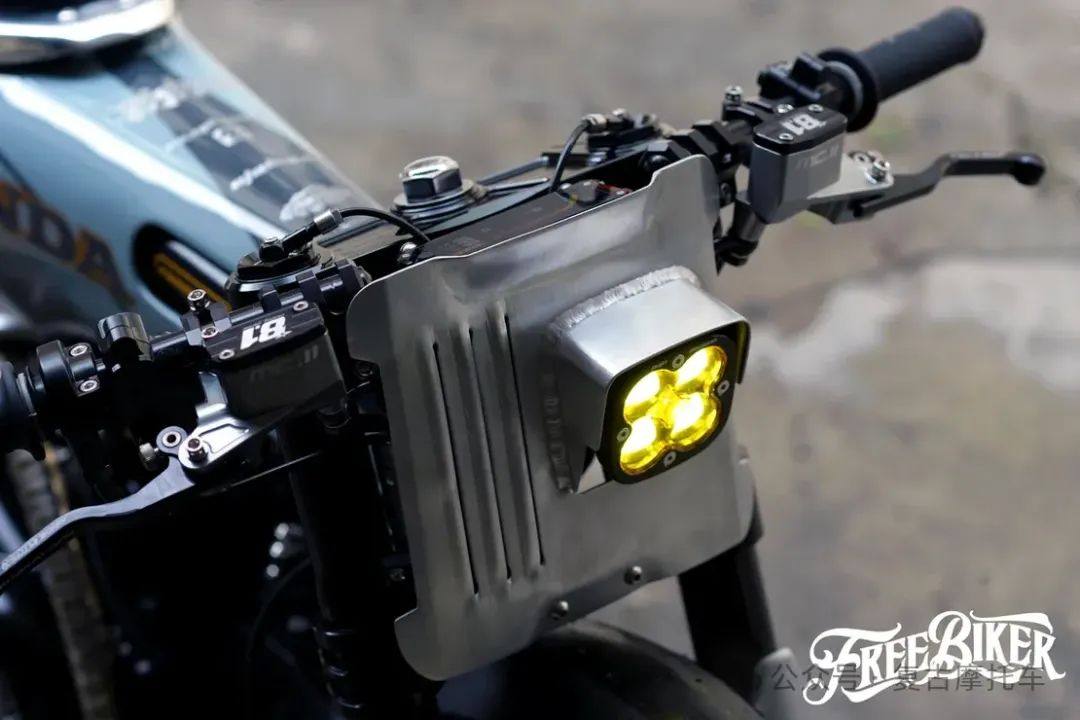 车身可升降 空气悬挂加入 Honda ST125 Dax | 每日一车